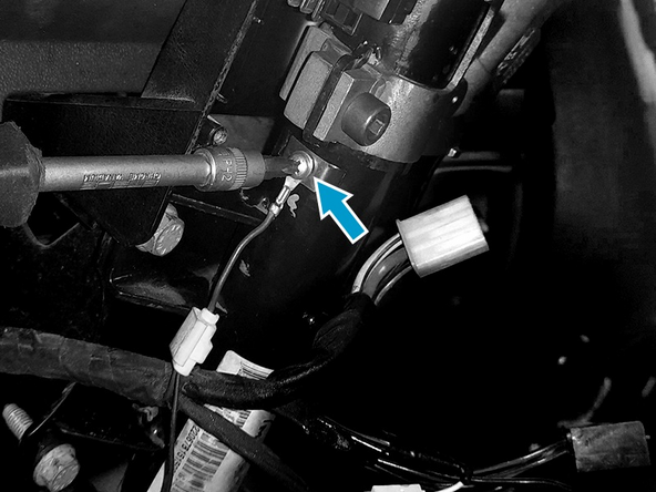 Ligue o fio de contato da buzina na lateral da coluna.