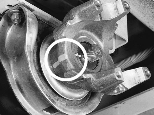 
Start the assembly from the end opposite the Cardan Bearing;
