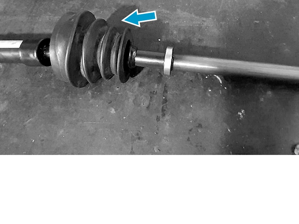 Depois encaixe a trava superior e o guarda-pó.