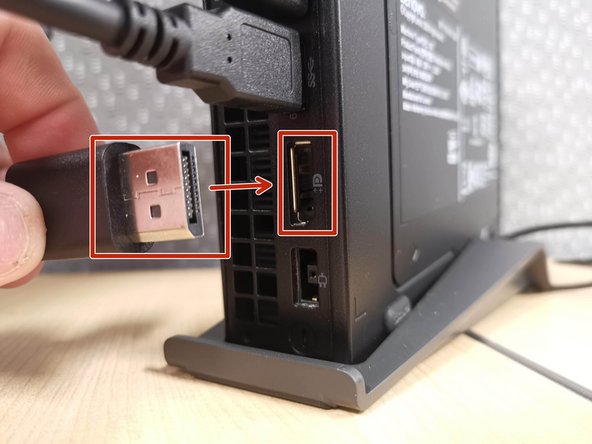 The secondary monitor uses the Display Port connection.