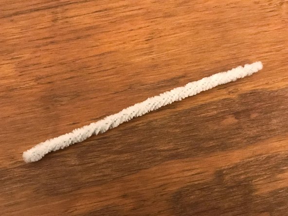 If you're using different length pipe cleaners, your goal is to end up with a 6&quot; (15 cm) length made up of 4 strands.