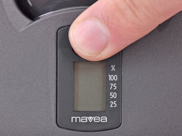 The blinking dot in the lower right corner tells you that the memo display is working. All four bars should be visible.