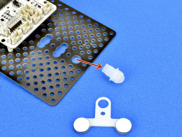 To save the astronaut, we need to attach the magnet module to the robot so we can pickup the magnetic astronaut.