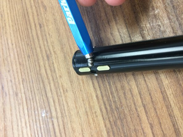 Place the 8 balls into the pillar