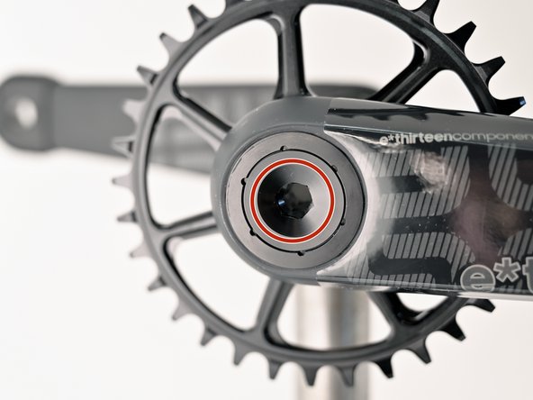 These are self extracting cranks. The 10mm hex interface should not be tampered with.