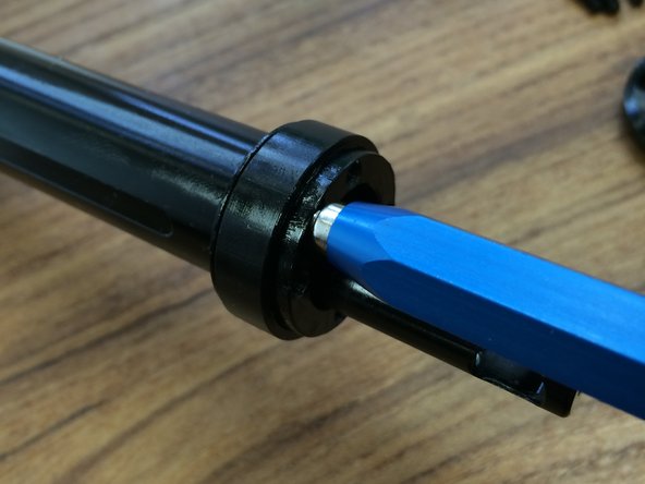 Install the ball at the bottom of the pillar