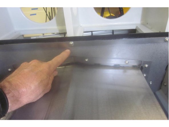 Disconnect the air from the machine.