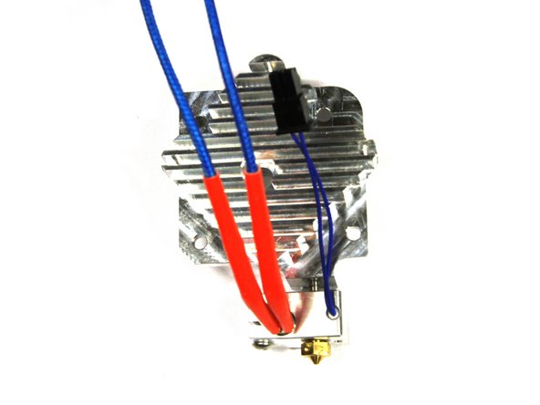 It is important to assemble the heater block to the heatsink with the correct orientation as shown in the photo.