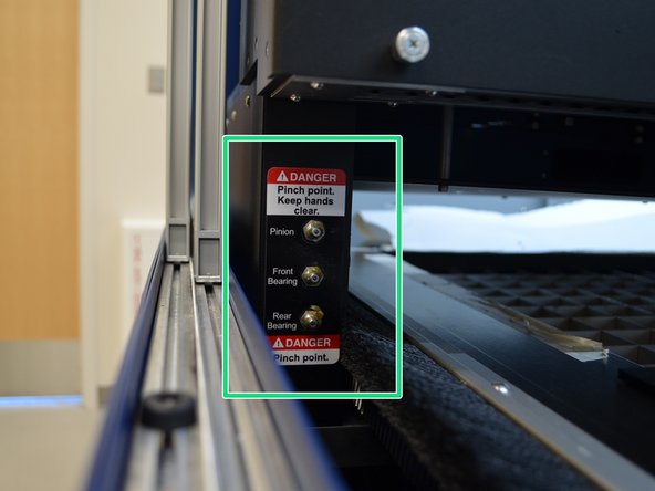 Attach the tip to the nipple on the side of the gantry. Push until it clips in