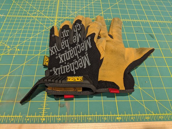 Be careful while doing so. The blade could pop out instantly.