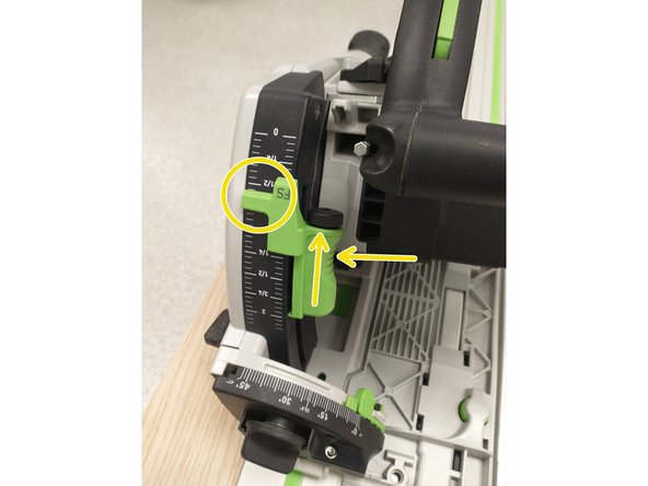 To raise and lower the depth of cut, push the apparatus towards the measurements and pull it up until the desired depth is indicated.