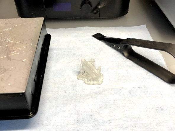 Place the upside down build plate on a towel