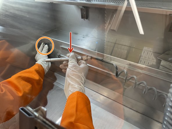 The air pick can be used to excavate parts, especially to blow powder away from areas of interest