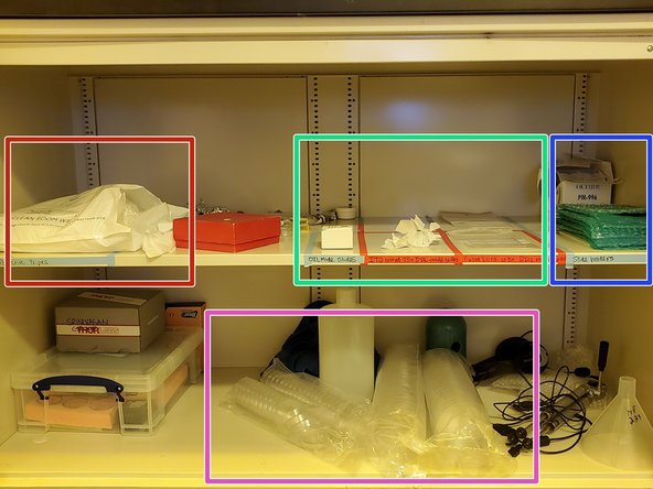 Microfiber cloths must be used when cleaning the microscope objectives.