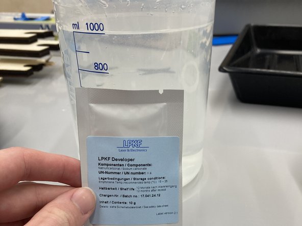 Add the developer power to 1000mL of water at 40-50°C