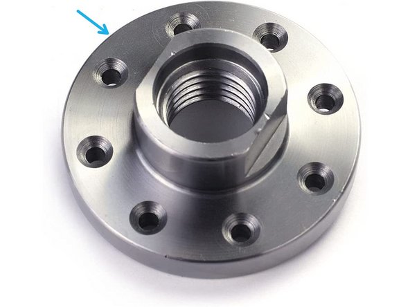 All pieces should be secured safely to the headstock by an appropriate means (either screwed onto the threads of the headstock, or inserted into the tapered hole).