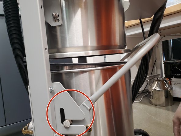 Roll the bottom back to the vacuum