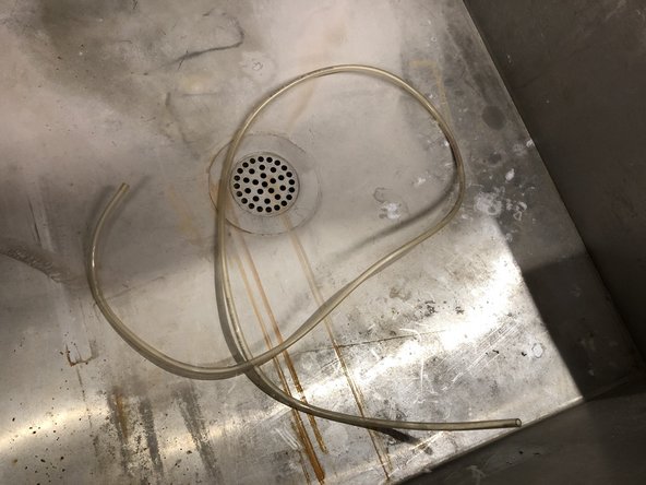 Take garnet tube over to the sink and thoroughly wash out. This will remove an excess garnet.