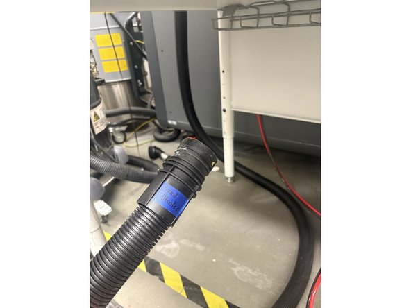 Turn on the Vacuum before use !!