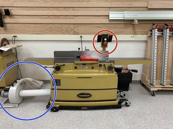 Ensure red blade guard is attached properly before starting the machine.