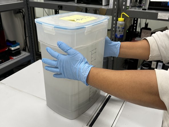 Find the correct IPA tank and place it on the table.