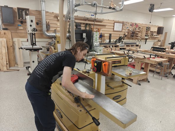 Apply wax across the bed in a thin layer