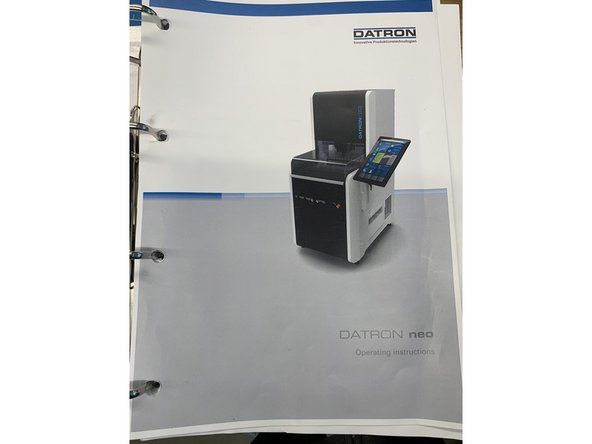 A preset minimum distance for the vacuum brush is already configured.