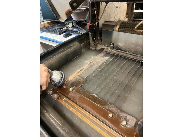 Set the hose setting to the skinny nozzle to really get the garnet out of the crevices