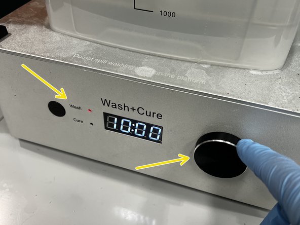 Ensure the Wash+Cure is set to &quot;Wash&quot; mode and start the timer for 10 minutes.
