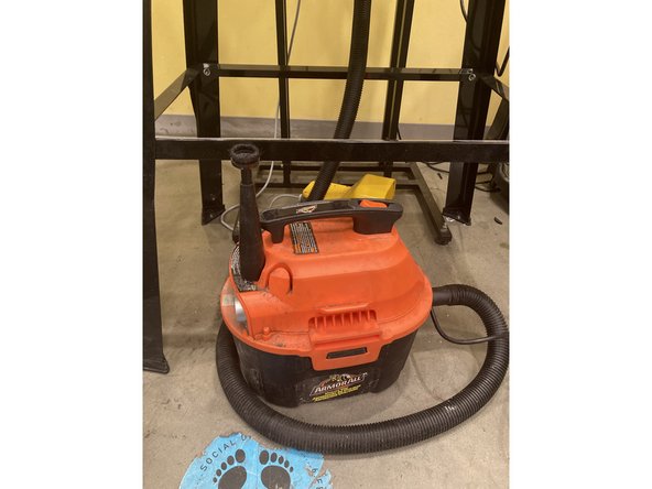 Plug in the vacuum cleaner