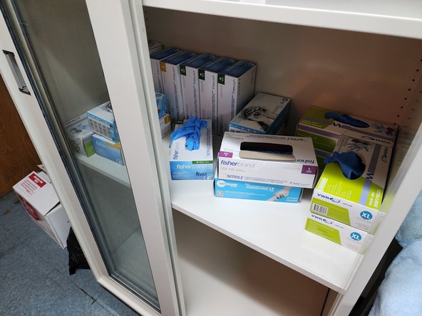 Gloves are required to work in the Nanoscribe room.