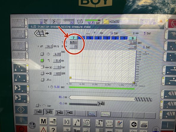 To adjust the holding pressure and holding time click on these buttons to adjust accordingly.