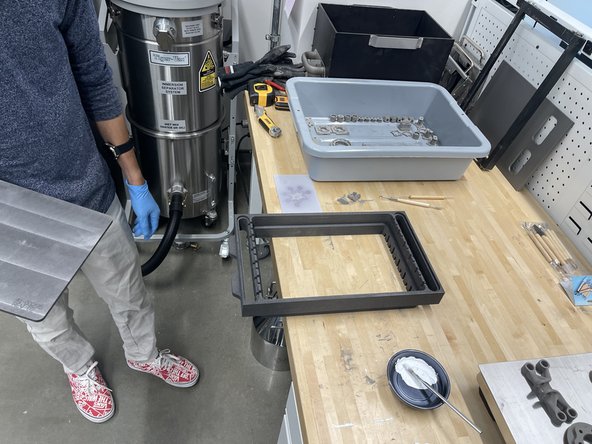 Retrieve a graphite retort ring