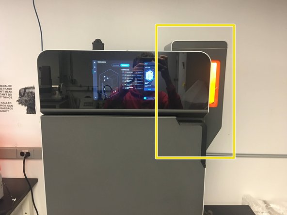 Open the hopper lid located at the top right of the Fuse