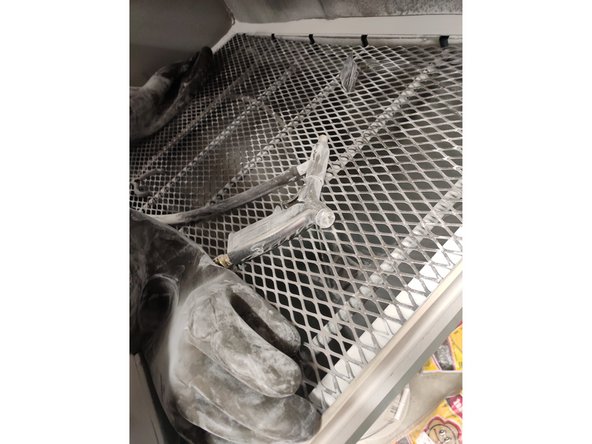 Make sure both latches are holding the lid down