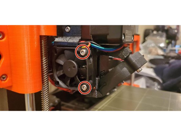 To begin removing the hotend, there are a few screws to be unscrewed first