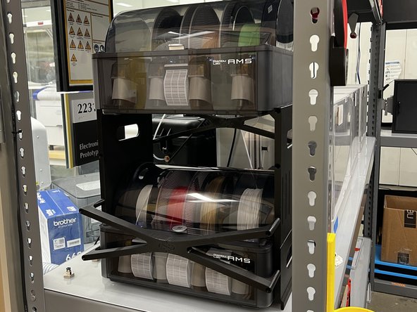 The AMS stack is located above the X1-Carbon.