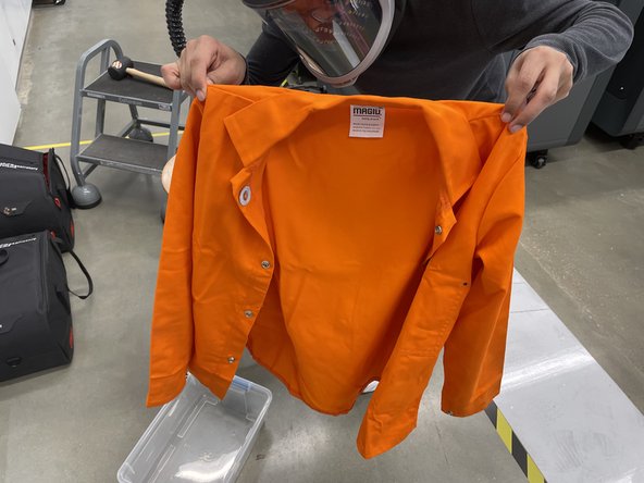 Remove the belt and blower assembly of the PAPR (while still on)