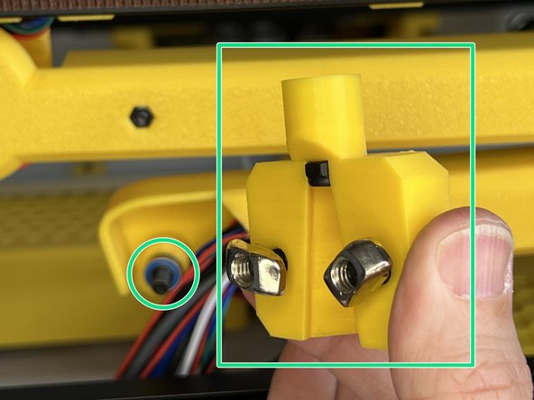 Insert the M5 screw to the centre and insert another mr105zz Bearing for the joint.