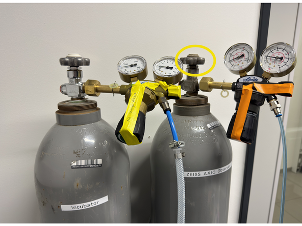 Remove CO2 lid and return to storage drawer