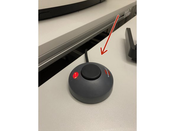 2. Click the reboot icon on the desktop, which will reboot the PC