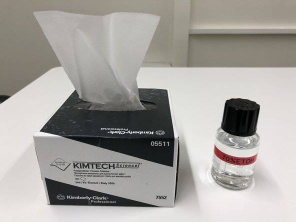 Very carefully clean the lens of the objective using Ethanol and KIMTECH wipes.