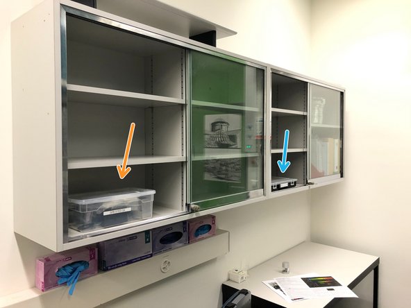 You will find boxes containing the necessary accessories on these cupboards.