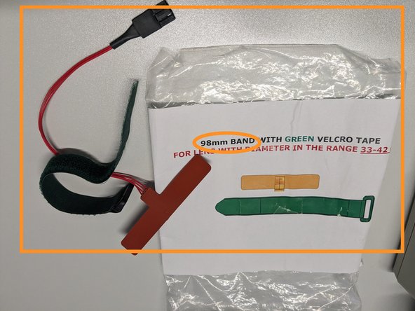 You will find different objective heaters available in the little drawer, depending on the objective used. Example shown here is for the high magnification objectives.