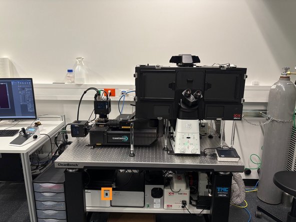 Switch off the main microscope controller 