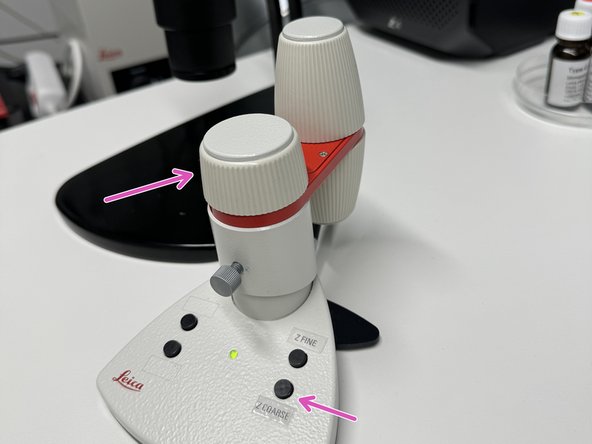 Turn on the laser to the minimum possible power lever (~0.93), and the gain high (~800). This helps to keep the direct laser light as low as possible onto the detectors, in order to not damage them.