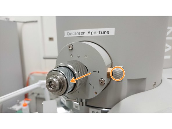 Center the condensor aperture by turning its X and Y axis adjustment.
