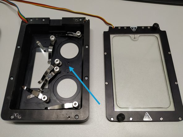 For the stage top heating chamber different adapters are available.