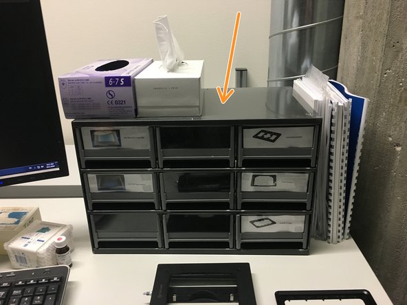 Several holders are available in the different drawers.