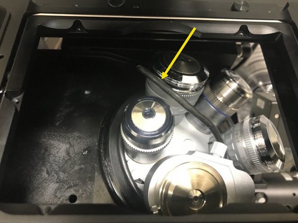 2) The "STOP" shutter is down. If it is in the upper position, it will block the beampath.